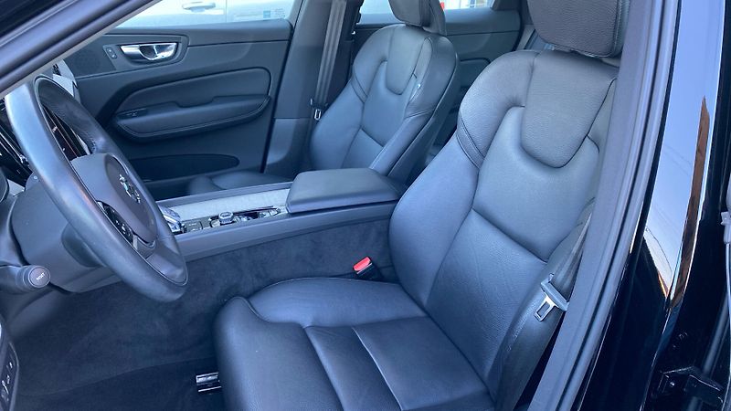 Volvo XC60 INSCRIPTION, T6 AWD RECHARGE, - fotka 6 z 33