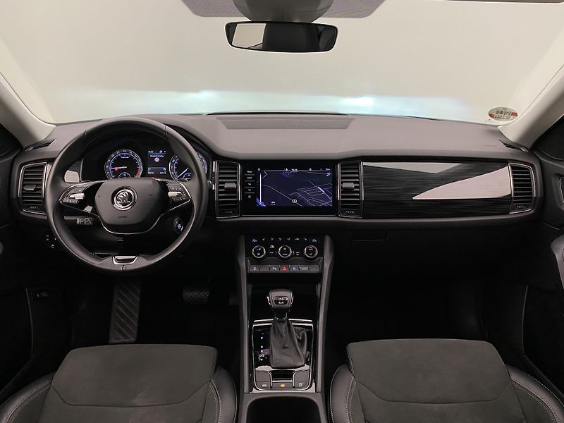 Škoda Kodiaq 2.0TDI 140kW STYLE 4x4 DSG CZ - fotka 2 z 52