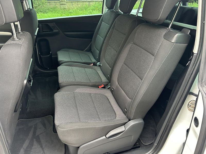 Volkswagen Sharan (2016) 1,4TSi 110 Comfortline 7 míst  - fotka 31 z 58
