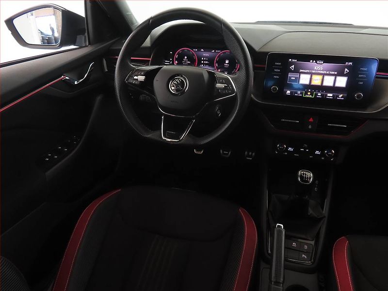 Škoda Kamiq (2023) Monte Carlo 1.5 TSI - fotka 7 z 15
