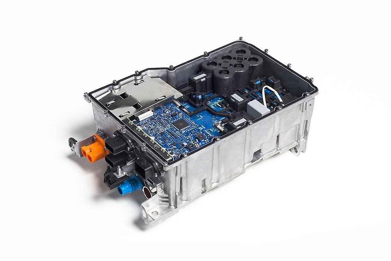 Elektromobil DS3 Crossback E- Tense právě vstupuje na český trh