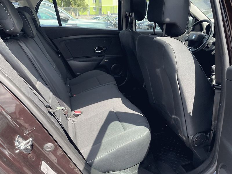 Renault Mégane (2015) 1.6,16V, 81kW, Life,1.Maj - fotka 26 z 30