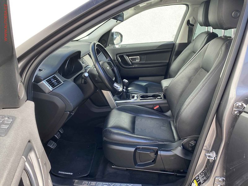 Land Rover Discovery Sport (2016) 2.0 TD4, TZ, navi, kamera - fotka 9 z 19