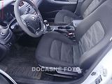 Kia Ceed (2015) 1.6 CRDi, AC, tažné - náhled 1