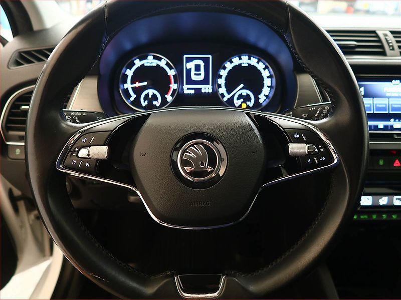 Škoda Fabia (2021) Style 1.0 TSI, Tempomat - fotka 15 z 16