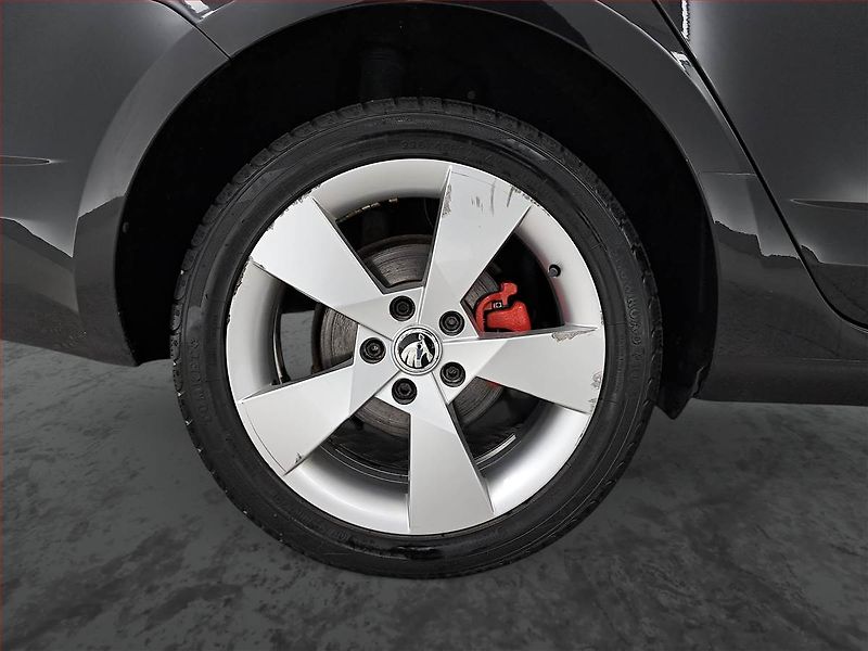 Škoda Octavia (2015) Style 2.0 TDI, 4X4, Xenony - fotka 15 z 16