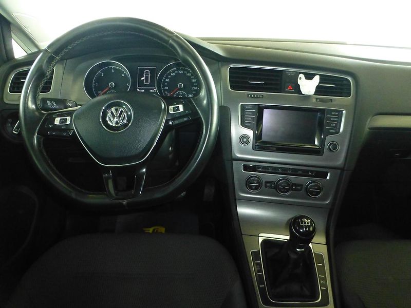 Volkswagen Golf (2013) 1,6TDI*81KW*VYHŘ.SEDADLA* - fotka 17 z 26