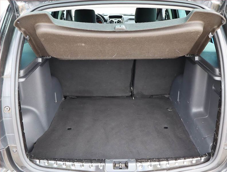 Dacia Duster (2014) 1.2 TCe, Navi, Tempomat - fotka 13 z 19