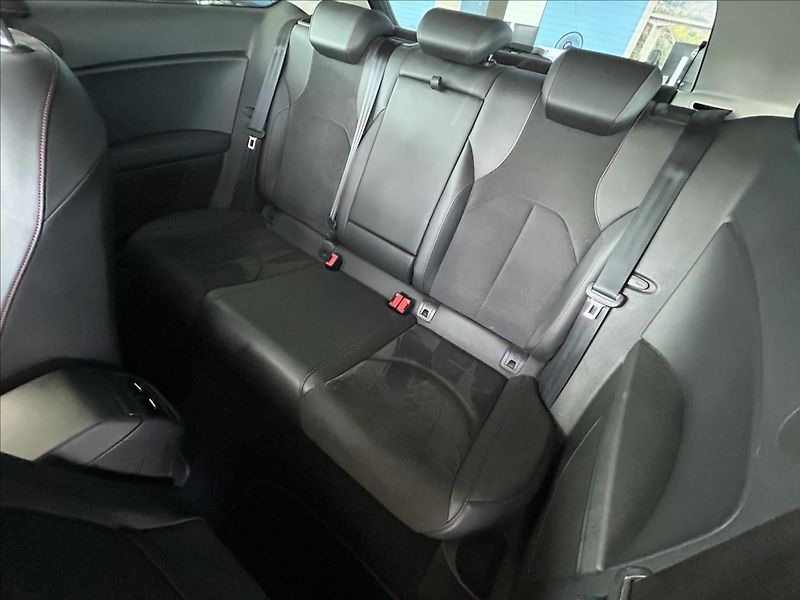 Seat Leon 1,8   FR,TSI 132kW,PANORAMA - fotka 20 z 24