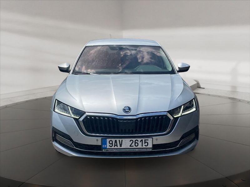 Škoda Octavia 2,0 TDI 85 Style AT 5d - fotka 2 z 11