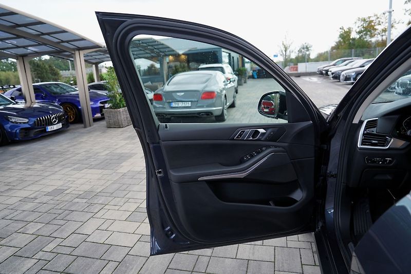 BMW X5 25d xDrive/230 PS/kůže/AT - fotka 14 z 42