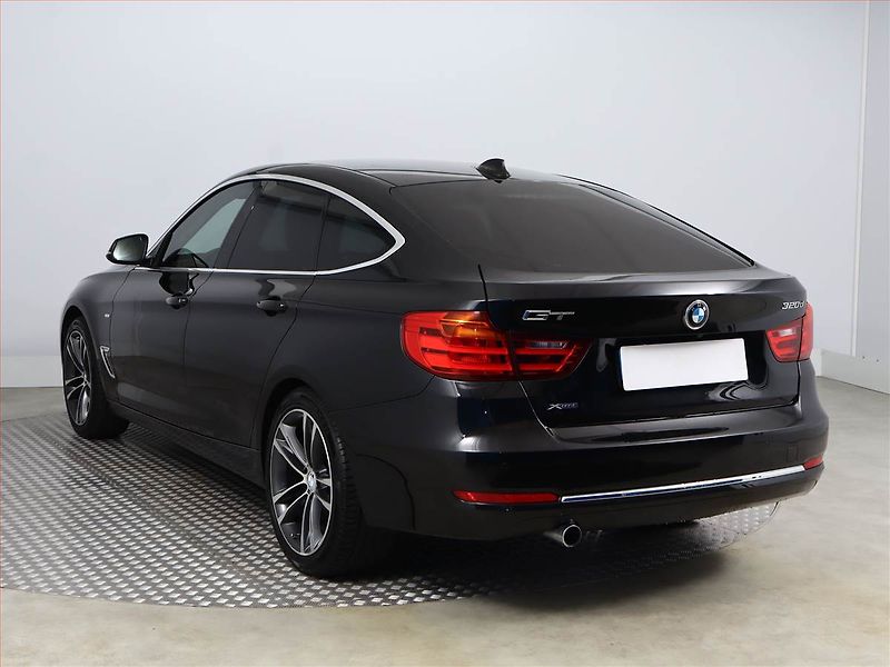 BMW Řada 3 (2014) 320d xDrive GT, 4X4, Automat - fotka 4 z 20