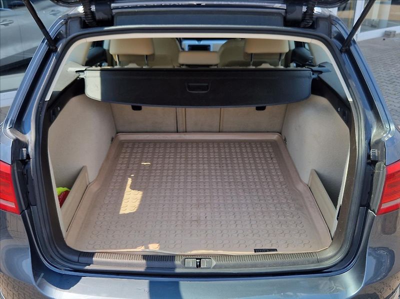 Volkswagen Passat 2,0 TDi 4MOTION KŮŽE KAMERA - fotka 10 z 37