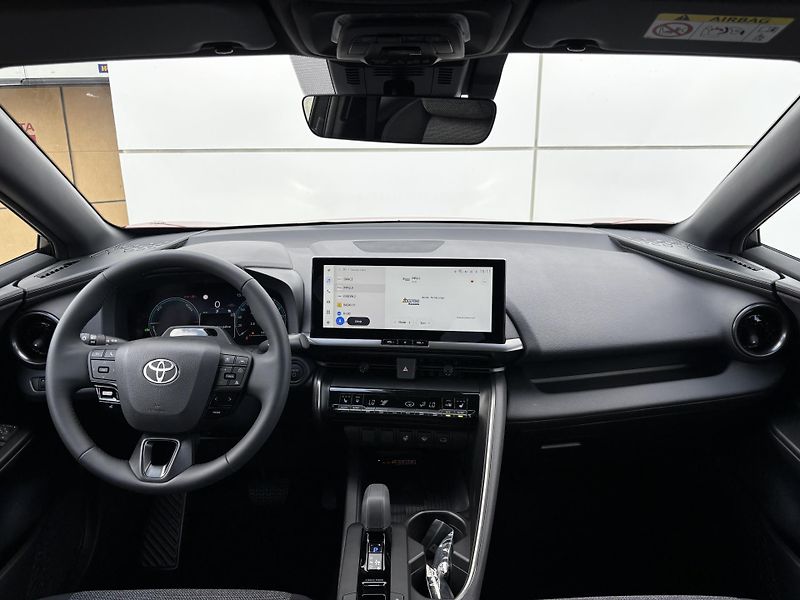 Toyota C-HR STYLE 1,8 HEV AT - fotka 5 z 14