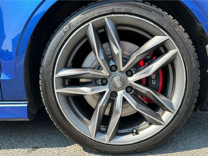 Audi S3 Cabrio 2.0 TFSI 221kW Quattro - fotka 14 z 23