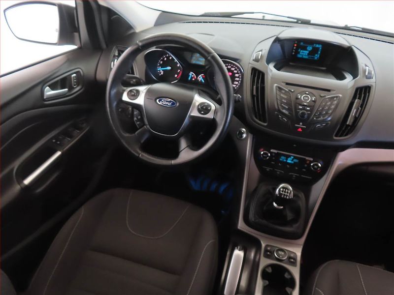 Ford Kuga (2015) 1.5 EcoBoost, Tempomat - fotka 7 z 13