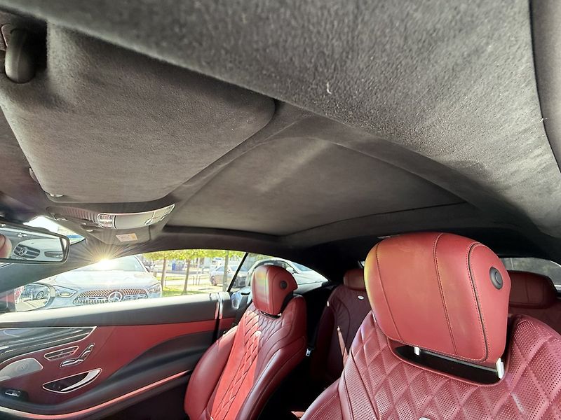 Mercedes-Benz Třídy S (2017) 500 4MATIC kupé - fotka 49 z 57