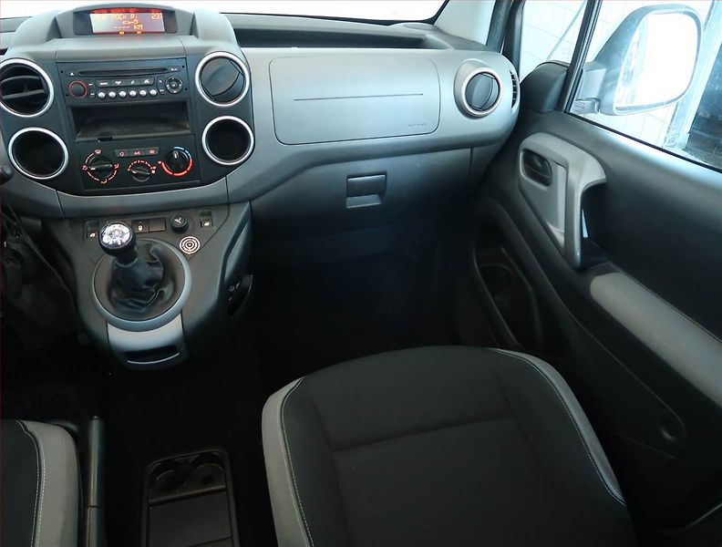 Citroën Berlingo (2015) Feel 1.6 VTi, 5Míst, ČR - fotka 8 z 14