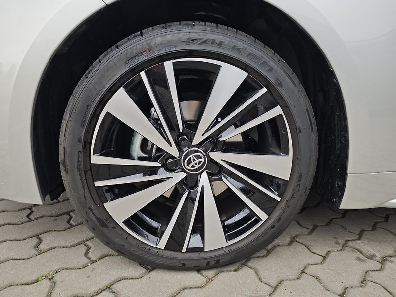 Toyota Corolla (2025) TS 1.8 HEV - STYLE - fotka 9 z 16