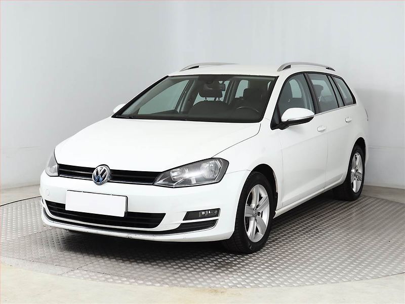 Volkswagen Golf (2014) Highline 1.6 TDI, Tempomat - fotka 2 z 13