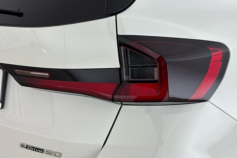 BMW iX1 eDrive20 - fotka 5 z 23