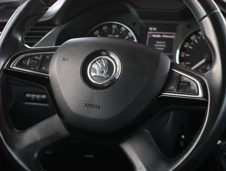Škoda Octavia (2015) Elegance 1.6 TDI, Tempomat - fotka 19 z 19