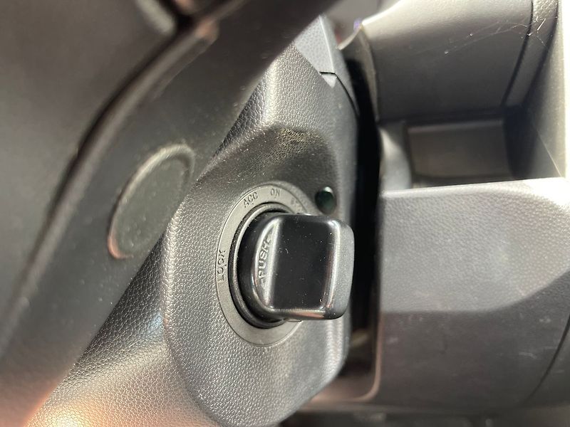 Mazda 5 2.0MZR-CD *105KW*7.MÍST*EL.DVE - fotka 35 z 36