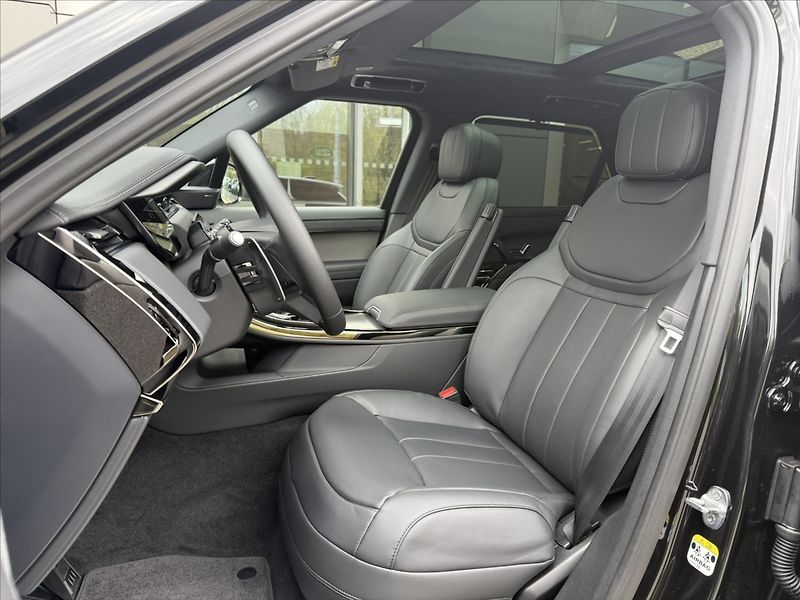 Land Rover Range Rover Sport (2026) 3,0 DYNAMIC SE D250 - fotka 12 z 40