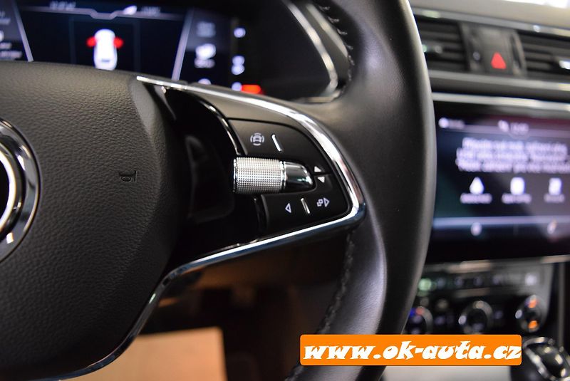 Škoda Superb 1.4 TSI iV DSG 160 kW PRAV.SER - fotka 35 z 63