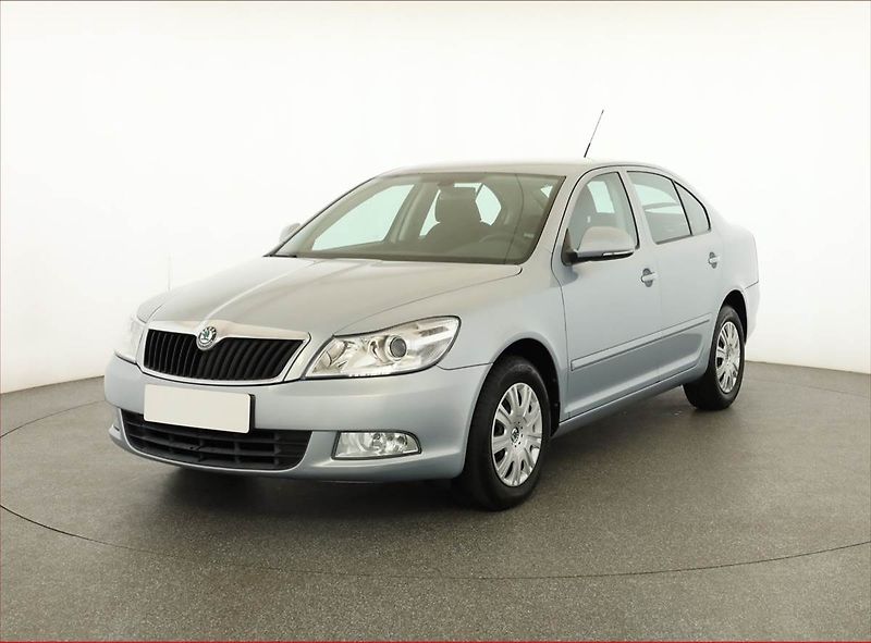 Škoda Octavia (2010) Ambiente Plus 1.4 TSI, po STK - fotka 2 z 15