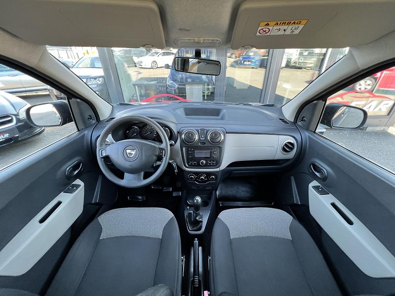 Dacia Lodgy 1.6i LPG 7MÍST TAŽNÉ - fotka 13 z 38