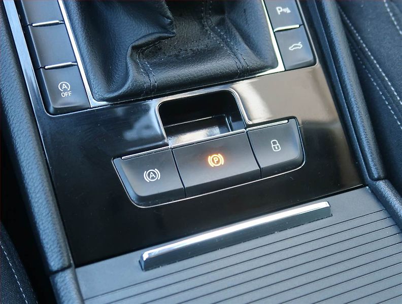 Škoda Superb (2019) Style 2.0 TDI, Serv.kniha - fotka 19 z 26