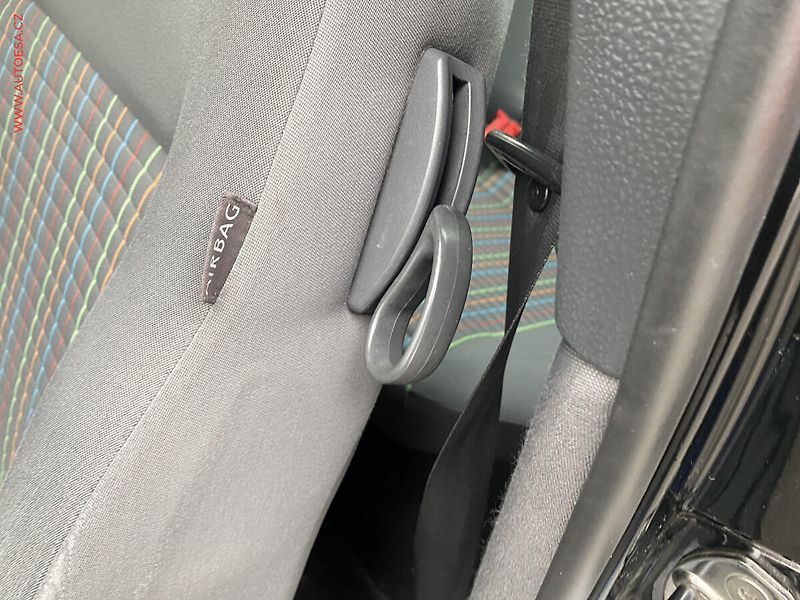Volkswagen Polo (2009) 1.2i, Trendline, AC, park. - fotka 11 z 12