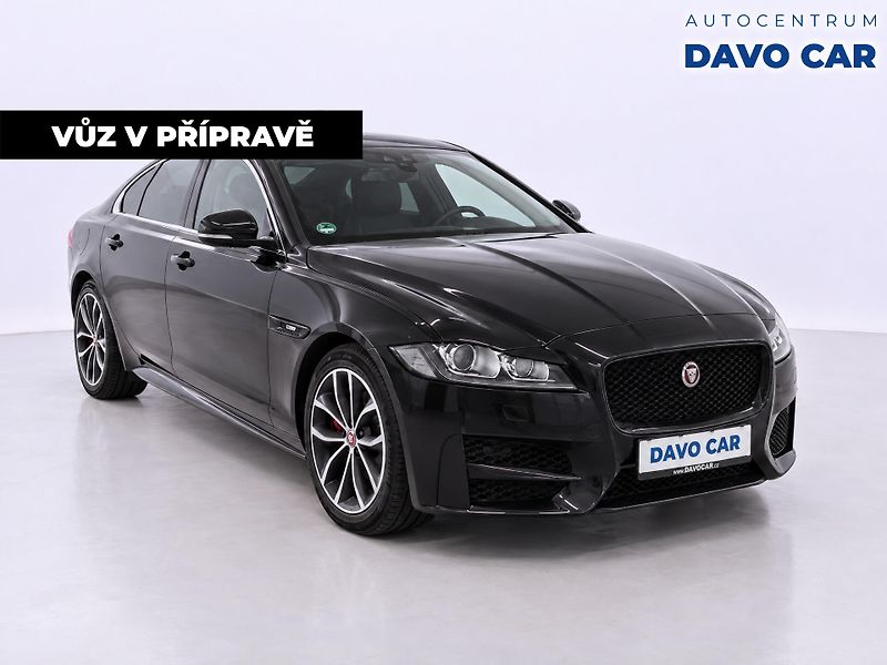 Jaguar XF 2,0 20D 132kW R-SPORT Auto - fotka 4 z 12