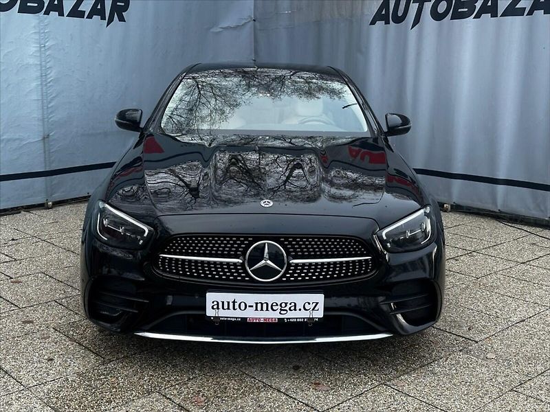 Mercedes-Benz Třídy E 2,0 220D 143kW - fotka 2 z 44