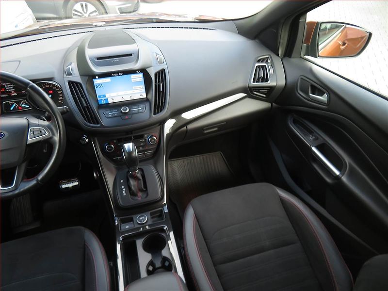 Ford Kuga (2018) ST-Line 1.5 EcoBoost, 4X4 - fotka 8 z 17