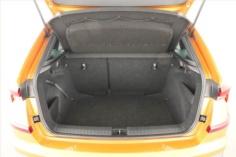 Škoda Kamiq (2024) 1.0 TSI, Drive - fotka 10 z 14