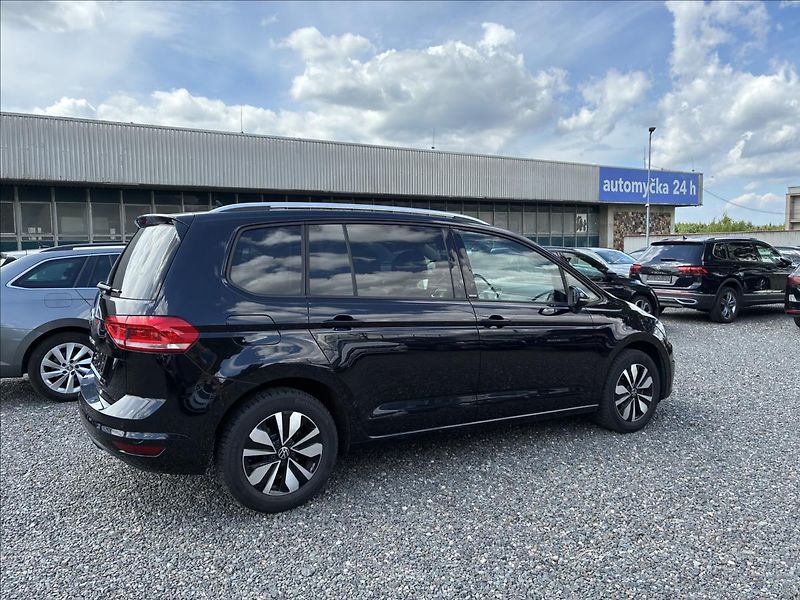 Volkswagen Touran 2,0 TDI ,7 MÍST,TAŽNÉ,KAMERA - fotka 8 z 35