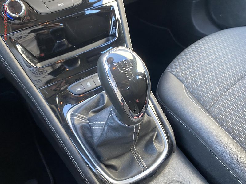 Opel Astra (2016) 1.0T, Edition, navi - fotka 16 z 16