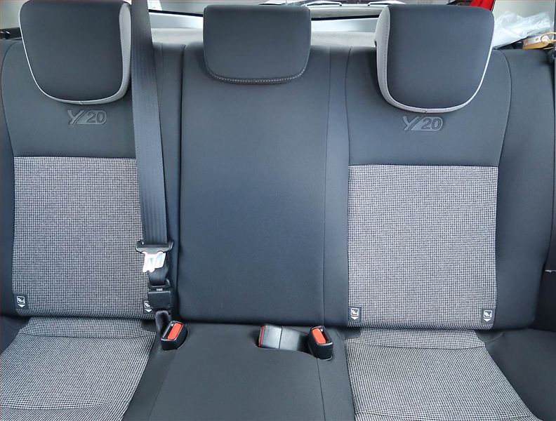 Toyota Yaris (2020) 1.5 Dual VVT-i, Serv.kniha - fotka 10 z 15