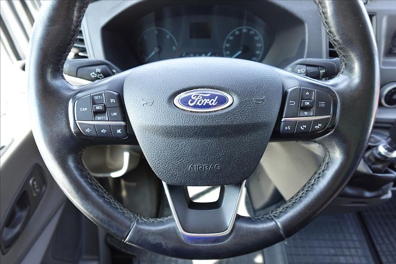 Ford Transit 2,0 TDCi  SKŘÍŇ KLIMA - fotka 18 z 25