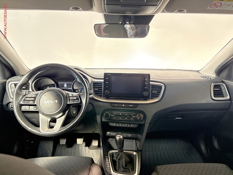 Kia Ceed (2023) 1.5 T-GDi SW, 2.maj,ČR, Spin - fotka 8 z 16