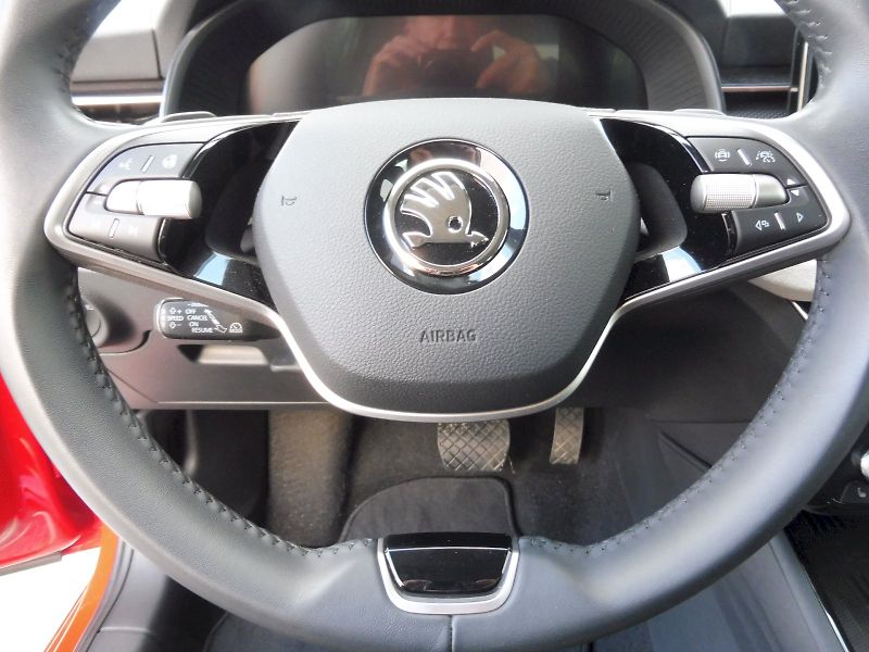 Škoda Kamiq (2024) Top Selection 1,0 TSI 85kW DSG - fotka 18 z 29