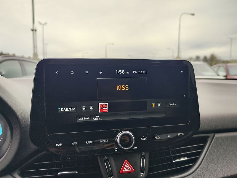 Hyundai i30 1.5T-GDI/103kW Comfort 16 DCT - fotka 16 z 29