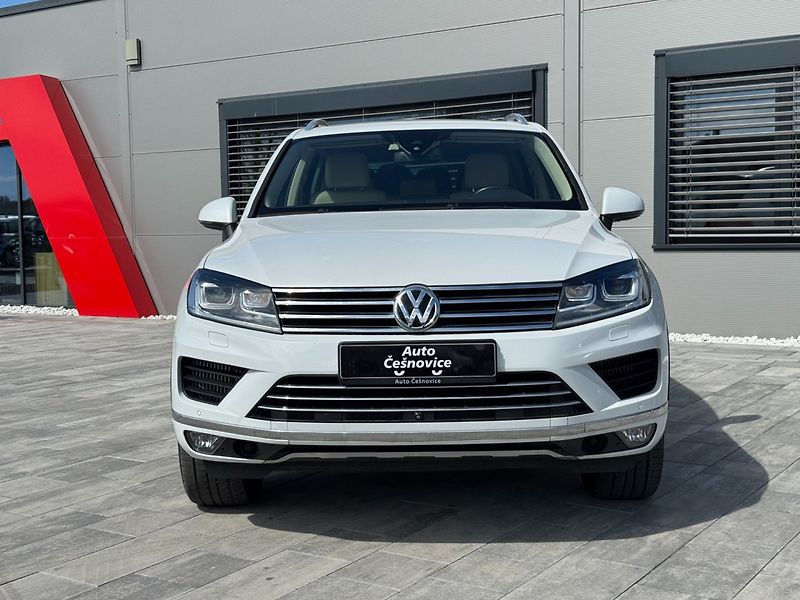 Volkswagen Touareg (2015) 3,0 TDI  193 KW Rline - fotka 2 z 35