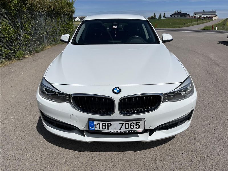 BMW Řada 3 2,0 d GT 135KW MANUÁL 2x KOLA - fotka 2 z 48