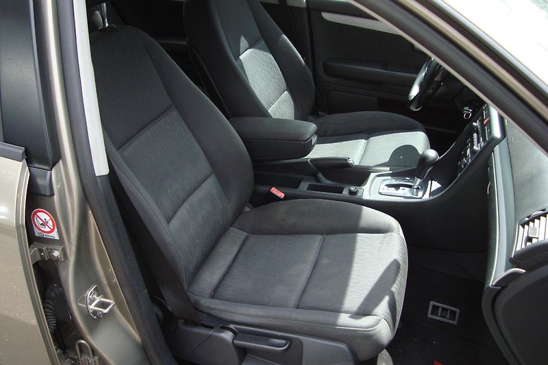 Audi A4 Avant (2006) 2.0 TDi, AUT - fotka 26 z 43