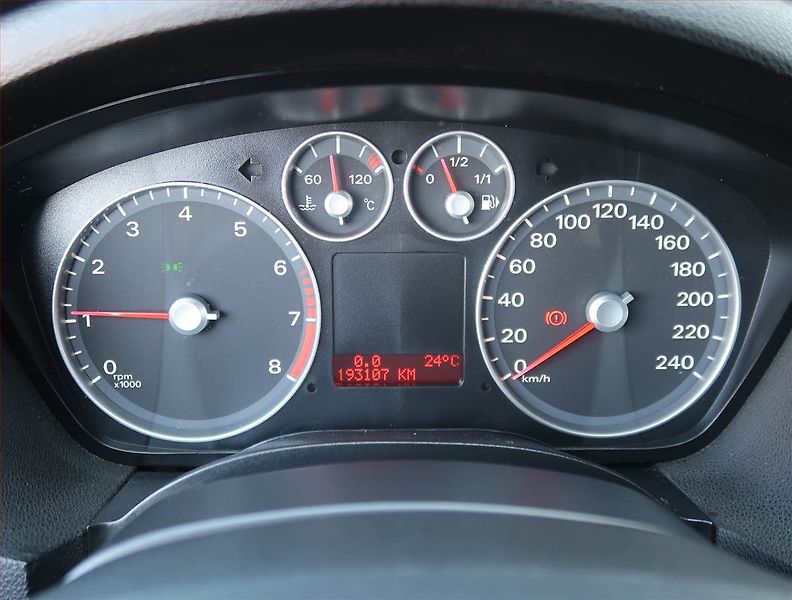 Ford C-MAX (2007) 1.8, za skvělou cenu - fotka 11 z 16