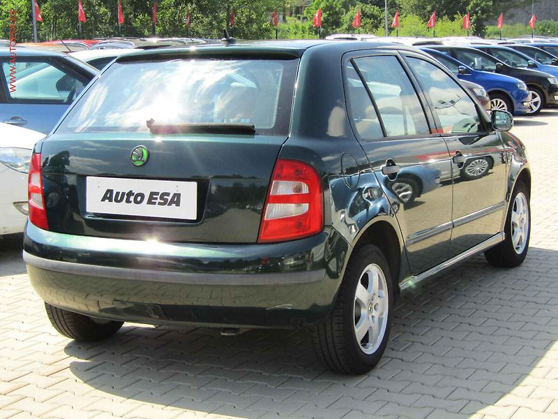 Škoda Fabia (2001) 1.4MPi, AT, AC, výhř.sed. - fotka 4 z 18