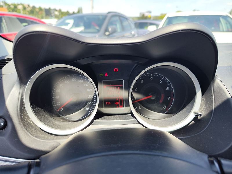Mitsubishi Lancer 1.8 Mivec/ČR 1.Majitel - fotka 14 z 29